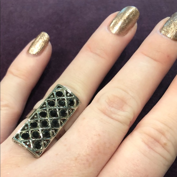 Beautiful ring! - Picture 2 of 2